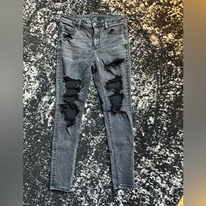 American Eagle Hi-Rise Distressed Jegging